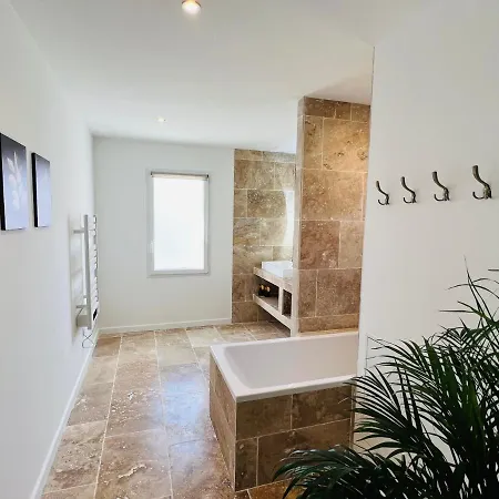 Feel@home Nemausus «le 31» Villa *