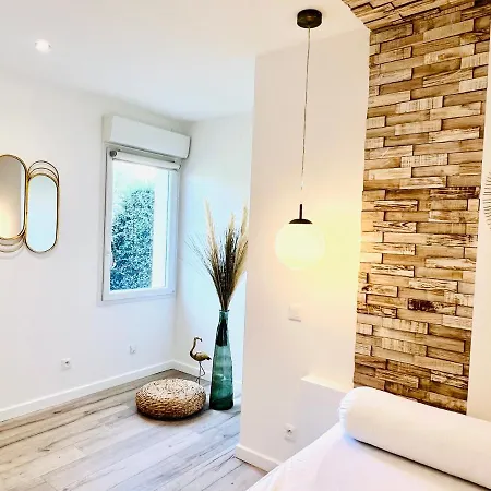 Feel@home Nemausus «le 31» Villa Marguerittes